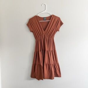 Olivia Rae Rust V-Neck Tiered Babydoll Ribbed Mini Dress. Size XS